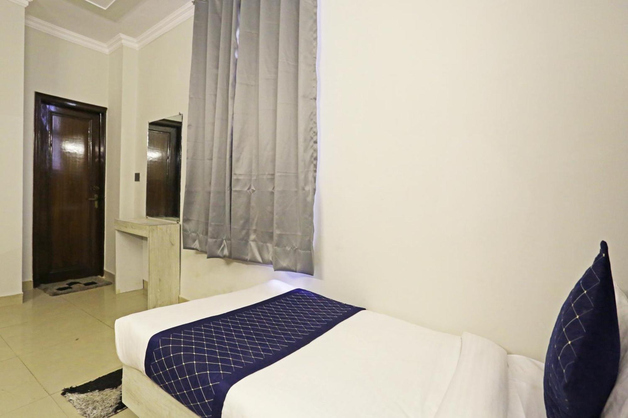 Hotel Ratandeep At Paharganj